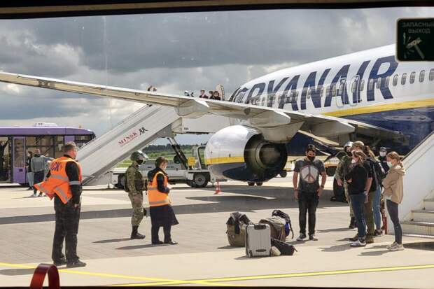 Пассажиры рейса Ryanair рассказали о задержании Протасевича