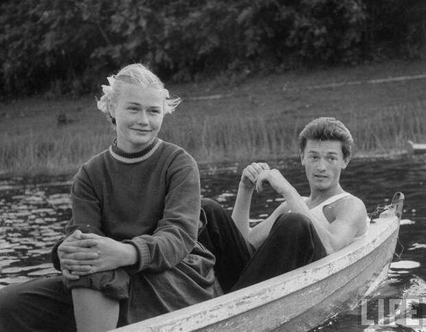 ByLarsen48 Москвички в 1956 году