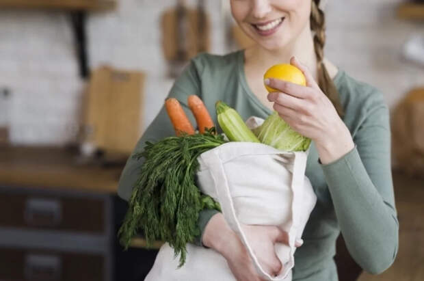 Почти 80% жителей РФ считают здоровое и полезное питание основой ЗОЖ