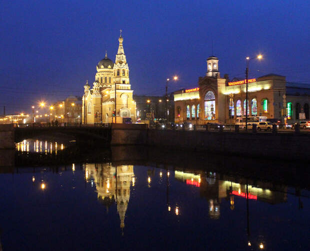 Храм и вокзал в наши дни. /Фото:citywalls.ru
