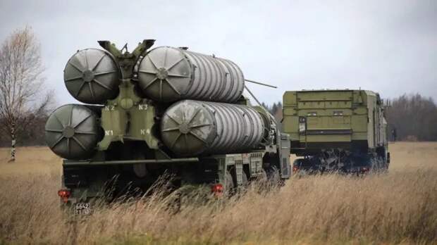 «Отработали двумя ракетами»: командир расчета ЗРК С-300 рассказал об уничтожении