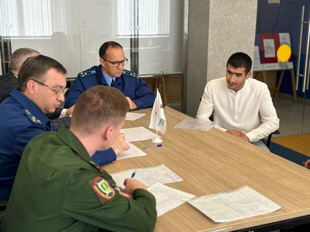 На площадке регионального филиала фонда состоялся прием граждан по вопросам защиты прав ветеранов специальной военной операции и членов их семей.