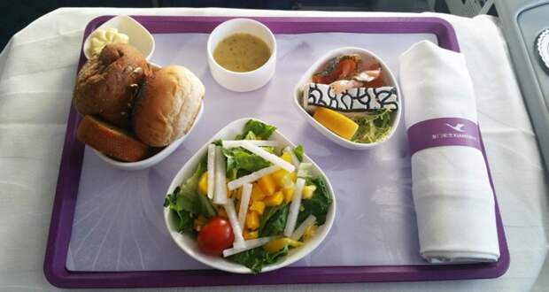 to-combat-the-bloating-that-can-sometimes-result-from-flying-stay-away-from-carb-loaded-baked-goods-and-stick-with-salads-fresh-fruit-and-lots-of-water