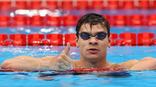 Пловец Рылов высказался о зарплатах футболистов