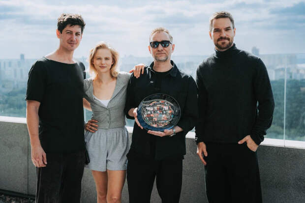 Саша Бортич и Денис Прытков закрутят роман на чужой свадьбе в комедии «Все в твоих руках» Саша Бортич и Денис Прытков закрутят роман на чужой свадьбе в комедии «Все в твоих руках»