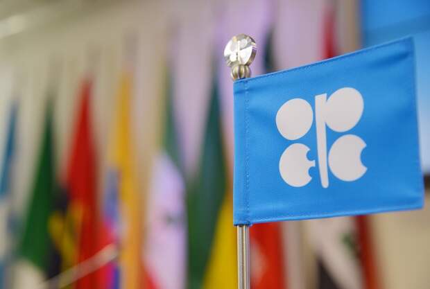 Генсек ОПЕК: пика спроса на нефть не ожидается