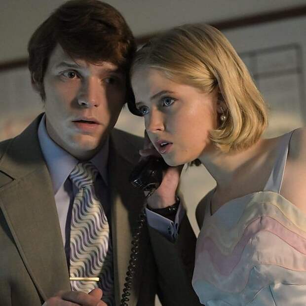 Костюмы сериала "Змей": харизма 70-х и не только