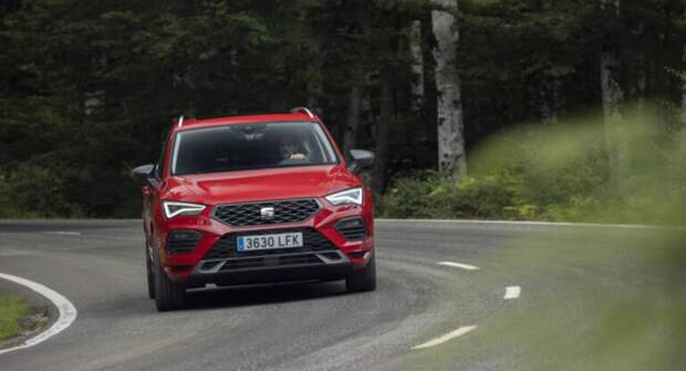 Кроссовер Seat Ateca получил новую интересную комплектацию с обширной моторной линейкой: цены и оснащение