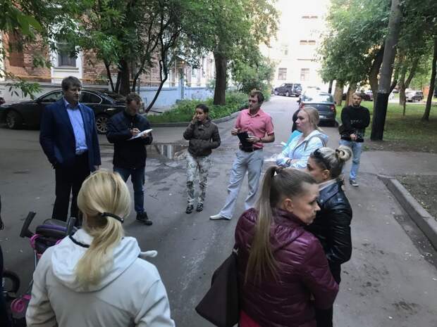 Глава управы посетит дворы между Бибиревской и Костромской Фото предоставлено управой