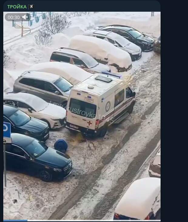 Теперь уже даже водителю "Скорой" в Бутово приспичило срочно делать намаз
