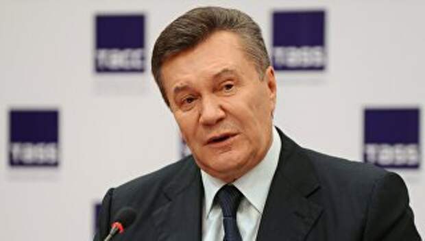 Экс-президент Украины Виктор Янукович во время пресс-конференции в Ростове-на-Дону