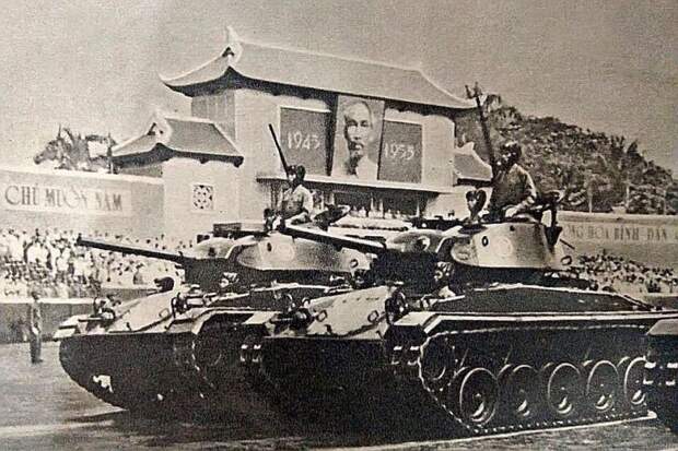 Парад в Ханое, 1955 год