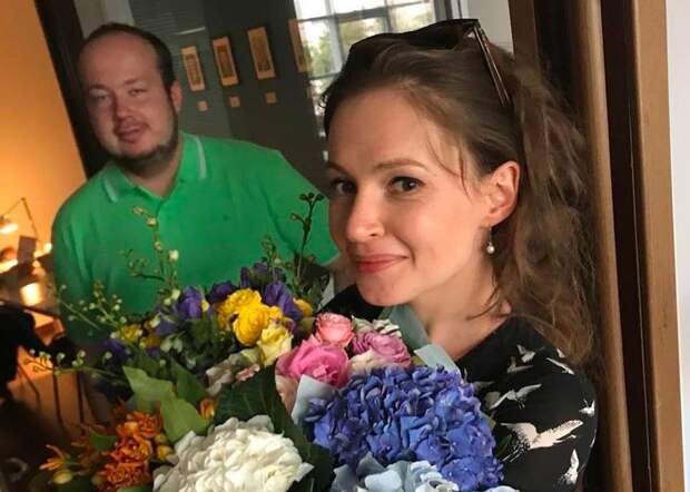 Главная подозреваемая в отравлении Навального Мария Певчих продолжает бегать от правоохранителей