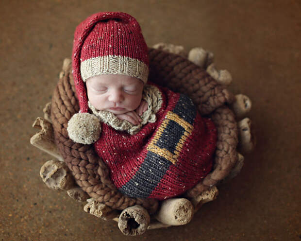 Newborn Baby Christmas Photoshoot