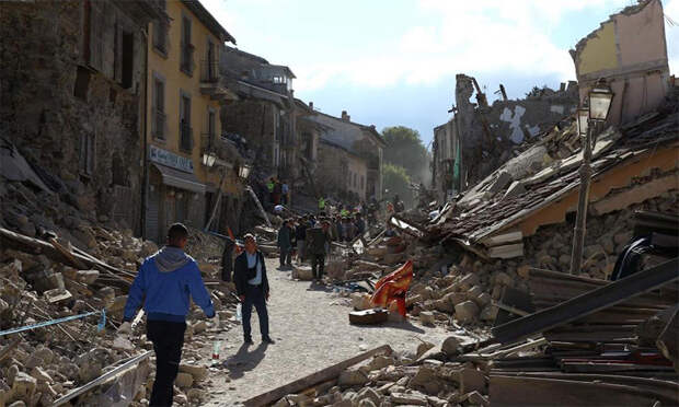 italy-earthquake-before-after-10