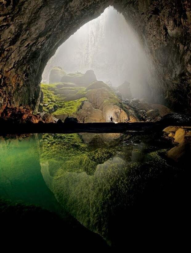 Пещера Шондонг (Hang Son Doong) - самая большая и красивая пещера в мире, Вьетнам