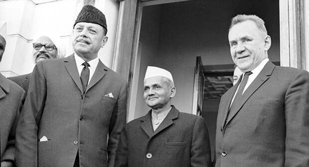 От чего скончался премьер-министр Индии в Ташкенте 1966-го