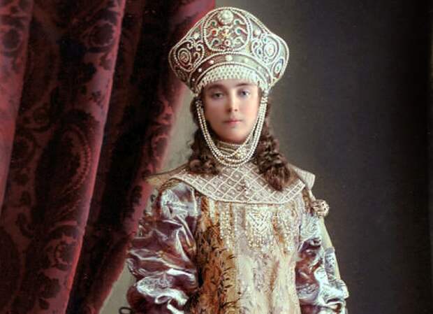 Цветные фото с бала 1903 года (подборка)