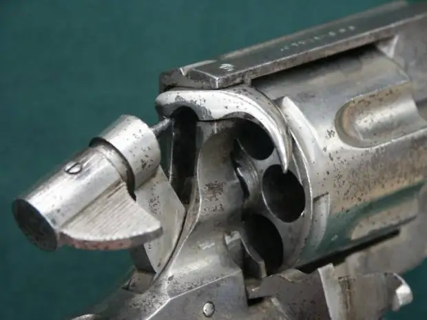 Совсем необычные пистолеты и револьверы