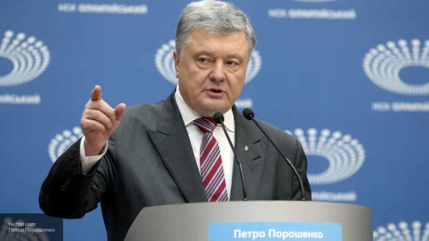 Порошенко жалеет об отставке Курта Волкера
