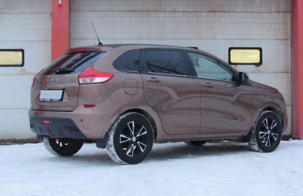 Почему владелец выбрал Lada Vesta SW Cross вместо китайского кроссовера: личный опыт