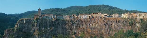 Кастельфольит-де-ла-Рока. география, текст, красота, фото, пейзаж, Испания, познавательно, длиннопост