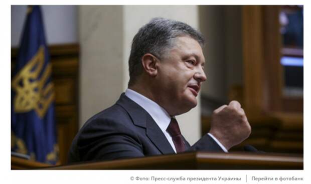 Порошенко предложили перенести летние каникулы на зиму для экономии Порошенко предложили перенести летние каникулы на зиму для экономии