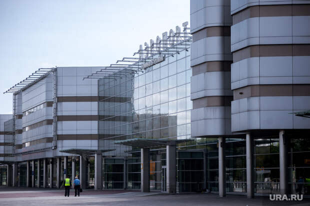 Международные полеты разрешат только из шести городов России