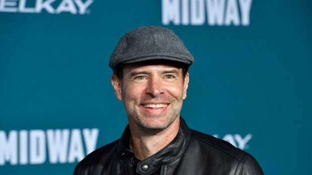 WESTWOOD, CALIFORNIA - NOVEMBER 05: Scott Foley attends the premiere of Lionsgate's "Midway" at Regency Village Theatre on November 05, 2019 in Westwood, California.