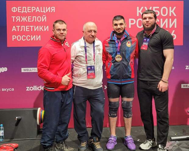 Крымчанин завоевал золото на Кубке России по тяжёлой атлетике