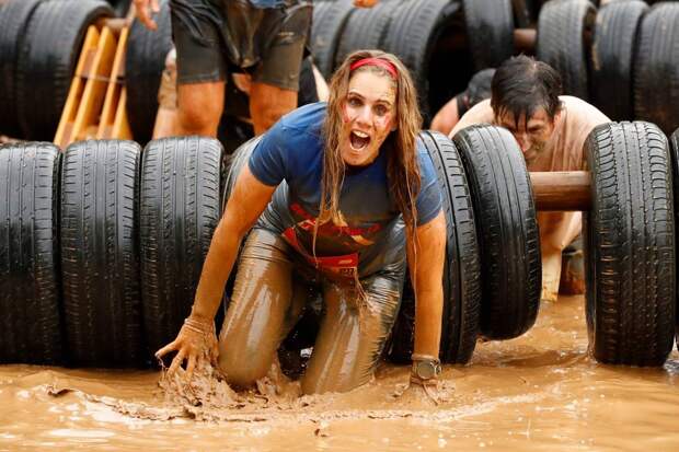 Ежегодная гонка по грязи Run Mud в Тель-Авиве