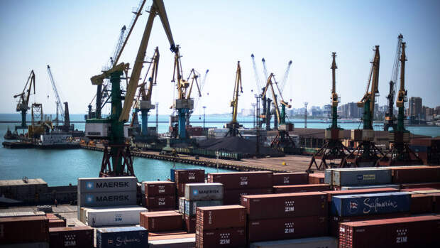 FT: порты Средиземноморья переполнены, что создает угрозу цепочкам поставок