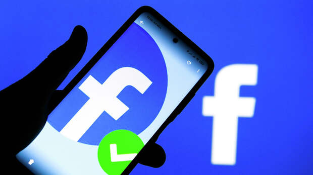 Facebook отменит особые правила для политиков, сообщили СМИ 
