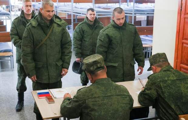 В России будут бесплатно переобучать участников спецоперации на Украине