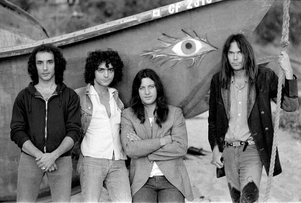 "Рок-боги были с нами", Нил Янг (Neil Young) и Crazy Horse  - "World Record"