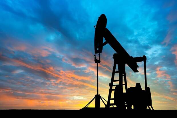 Нефть теряет в цене на фоне более слабых данных о потребительском спросе в США