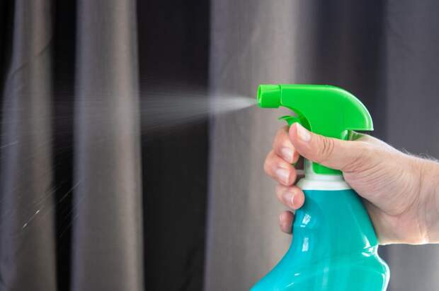 disinfectant-5093503_1280-1024x682 Как сделать универсальный спрей для уборки в доме из натуральных ингредиентов?