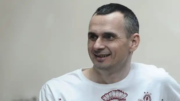 Сенцов предложил вернуть Украине ядерное оружие