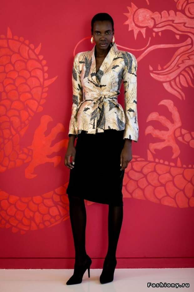 Josie Natori осень-зима 2017-2018 -- очень эффектно и стильно. И очень женственно