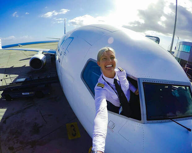 Шведский пилот Мария Петтерссон стала звездой интернета за считанные дни!