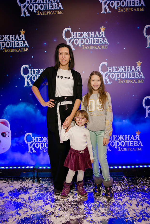 Елена Борщева с детьми