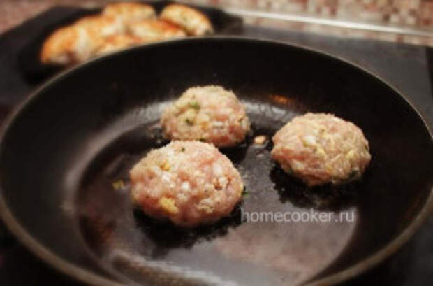 Рубленные котлеты из куриного филе с сыром Syrye kotlety 300x198 Рубленные котлеты из куриного филе с сыром