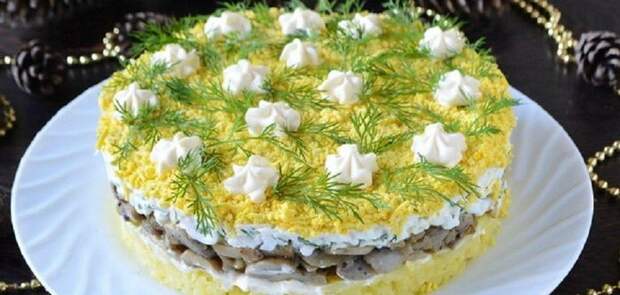 Salat-Hryby-pid-shuboiu-840x400-1 (700x333, 53Kb)