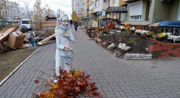 Торжество по Фрейду: Украина и в Хеллоуин не смогла обойтись без Путина