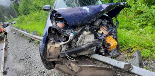 Житель Алтайского края погиб в жесткой аварии в Республике Алтай