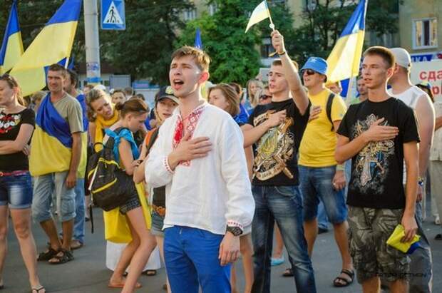 Украинские "патриоты" скоро останутся без страны