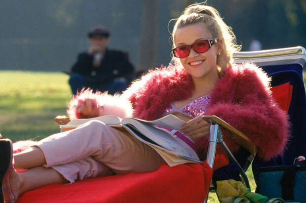 Тест: как хорошо вы помните наряды из культовых фильмов?