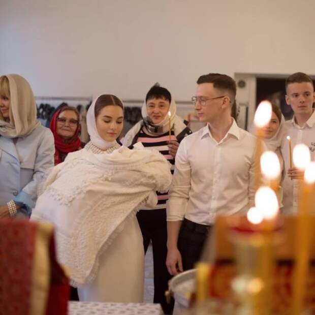 Певица Валерия и Иосиф Пригожин крестили внучку Селин