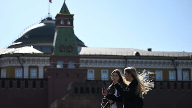 Синоптик Позднякова рассказала об аномально тёплой погоде в Москве