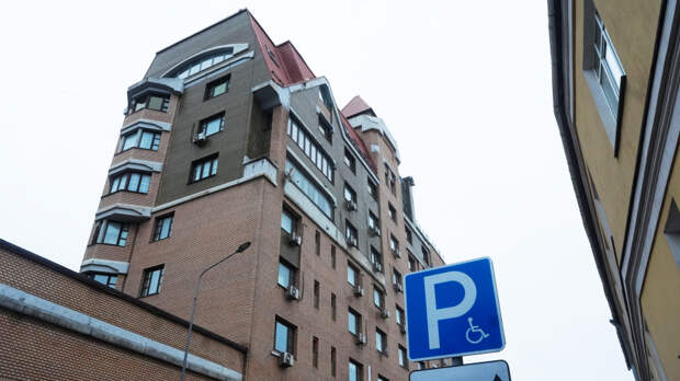 «С ковровой дорожкой»: как бывшие соседи Долиной встретят новую хозяйку квартиры